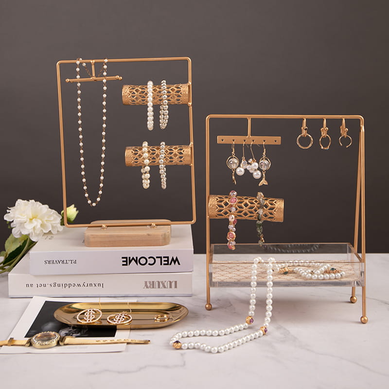 Staffa portagioielli in metallo